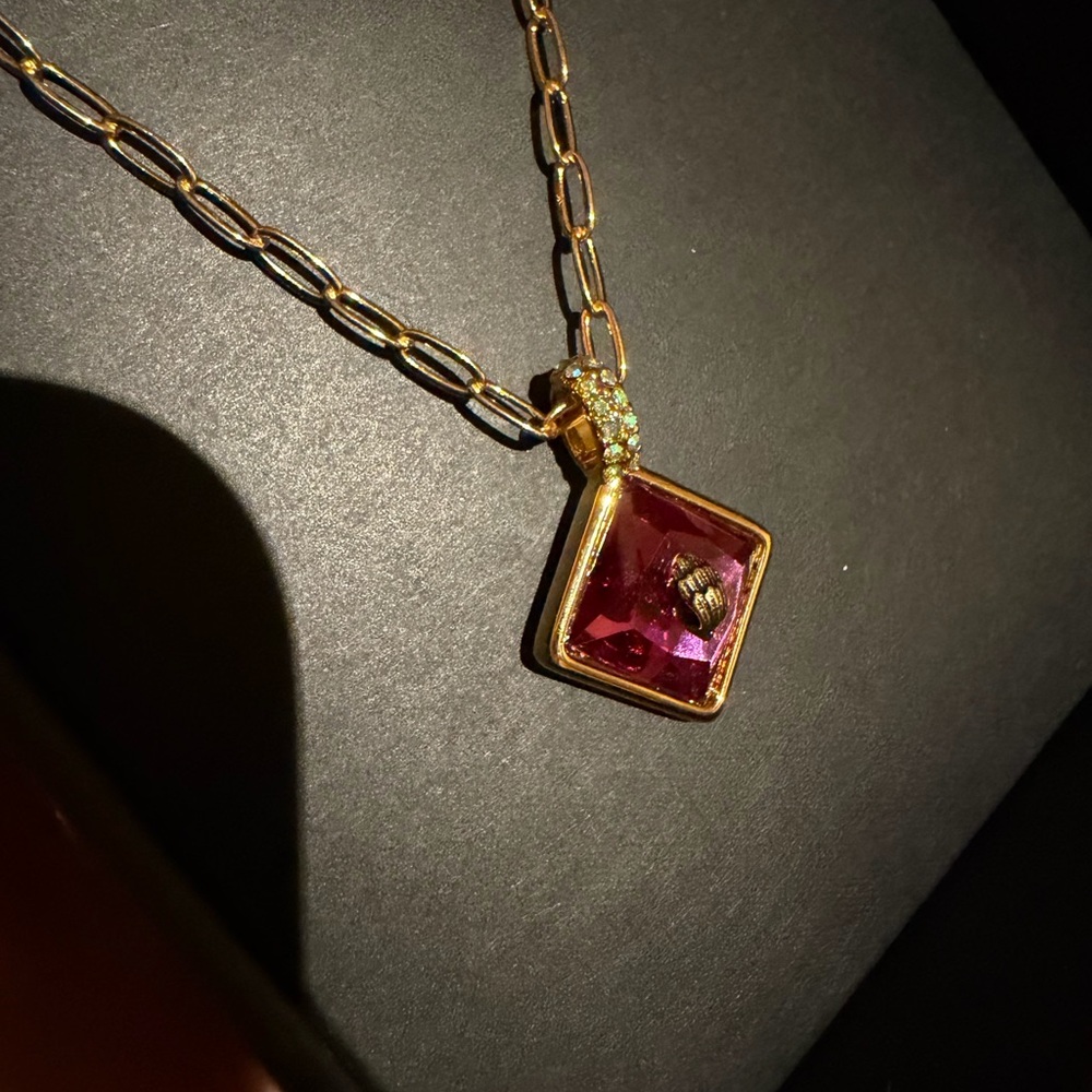 Kurt Geiger Gold Plated Pink Crystal Eagle Head Chain Necklace - Picture 2 of 5